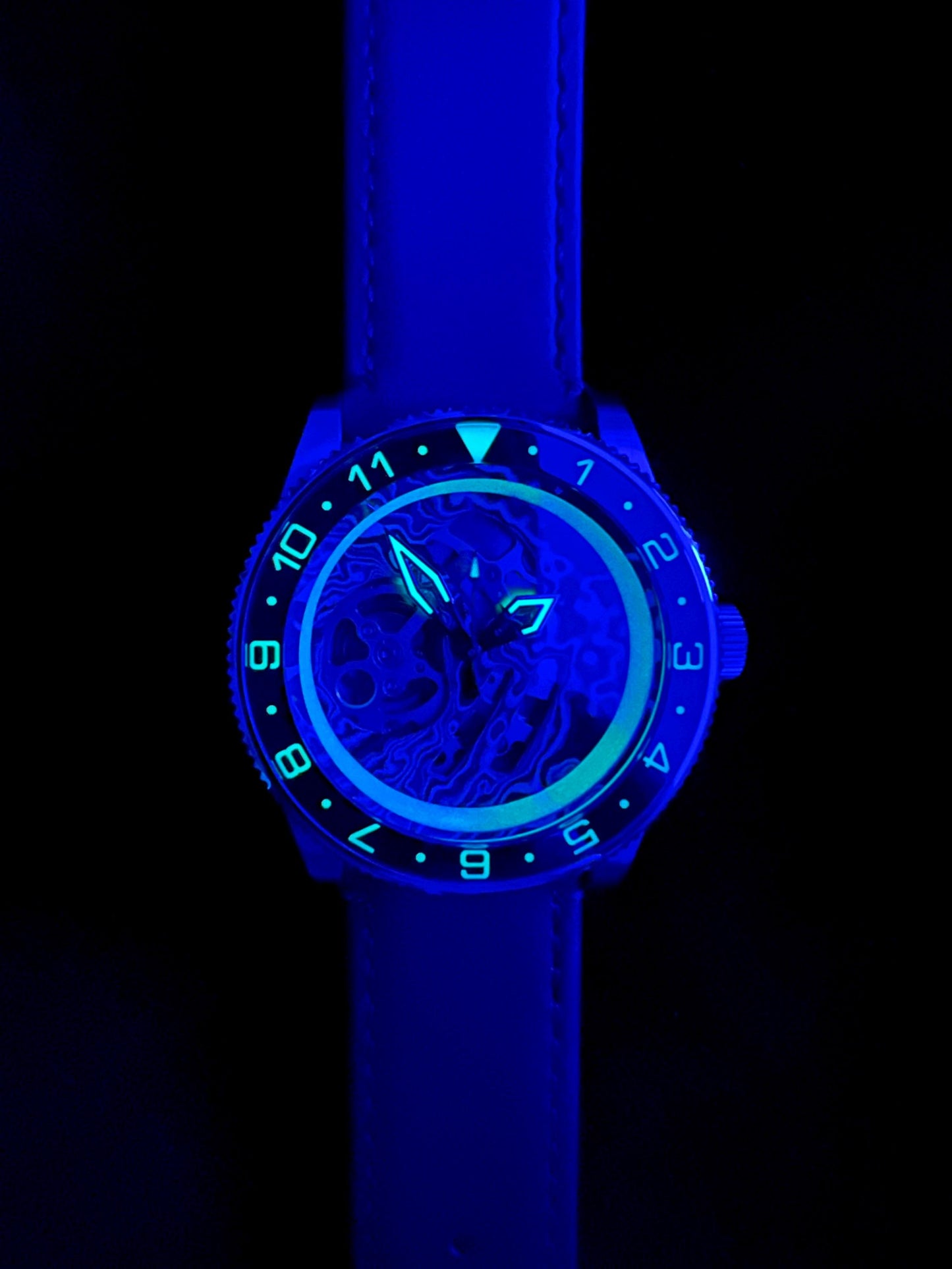 Watch with Skeletonized fordite dial (NH70 powered)