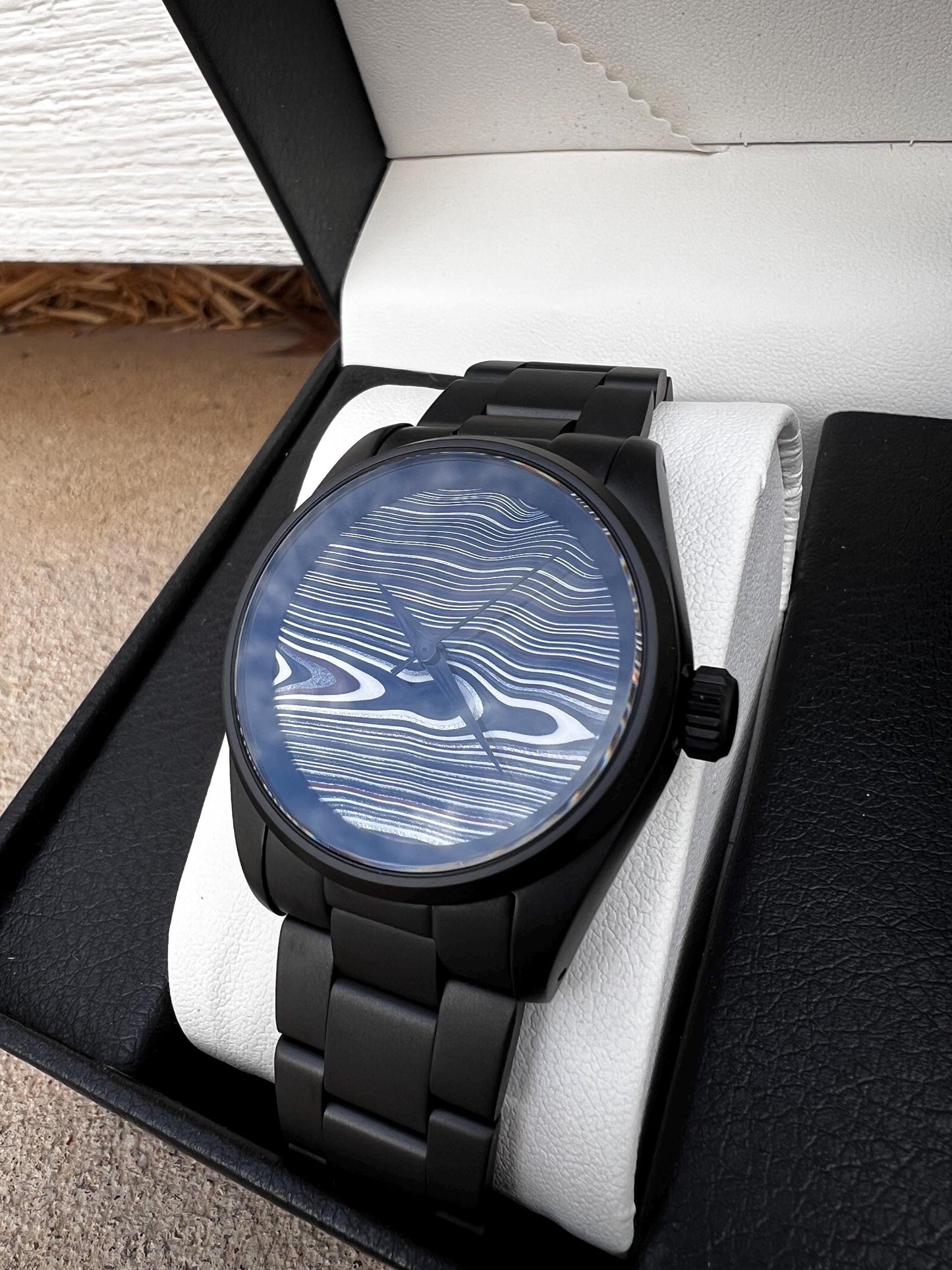 Premium Fordite watch powered by VK31 quartz movement