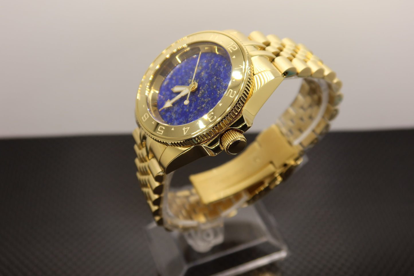 Lapis Lazuli and gold colored stainless steel watch build (nh38 powered)