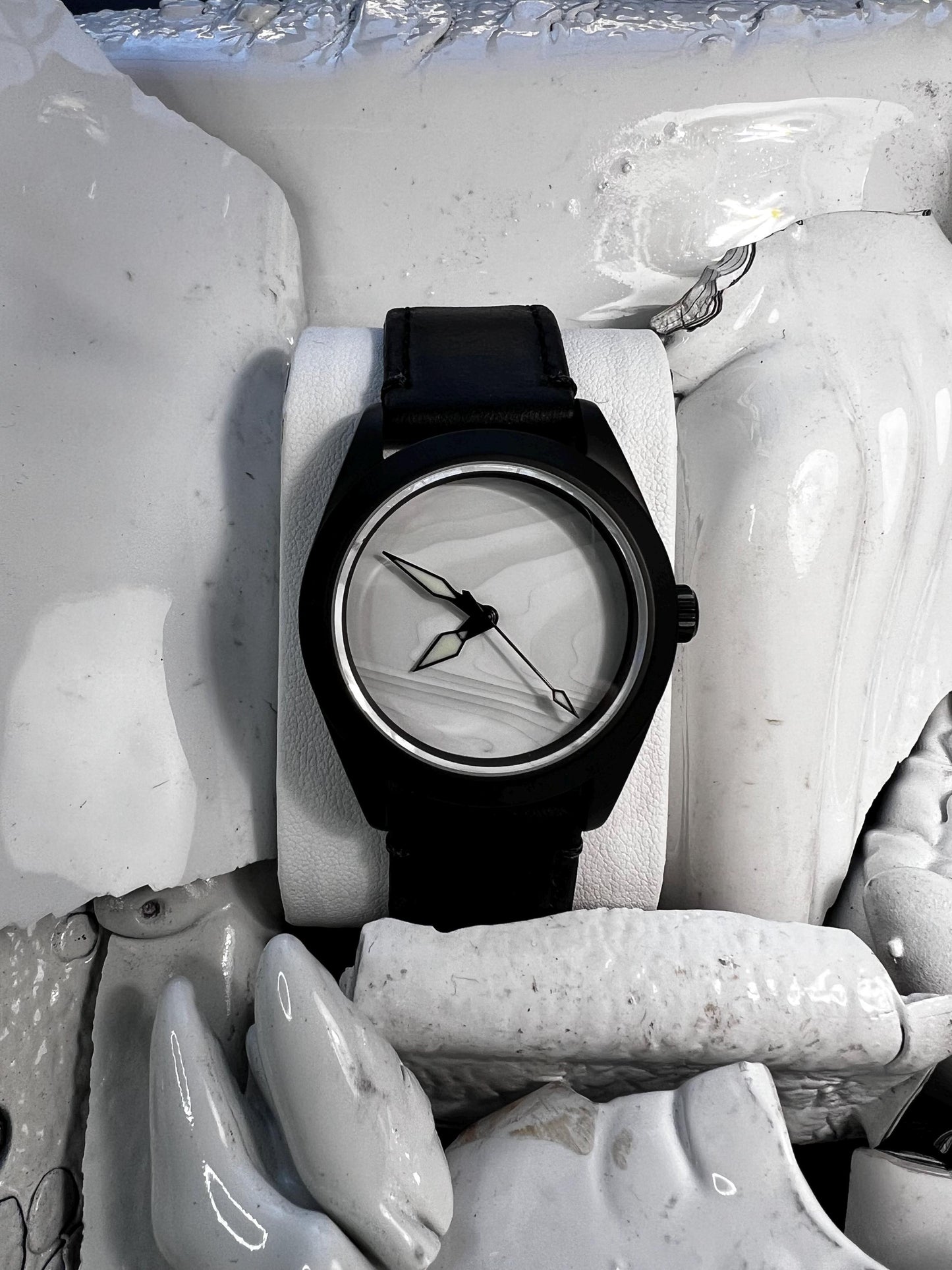 Black and White Fordite Watch with leather strap (NH38 powered)