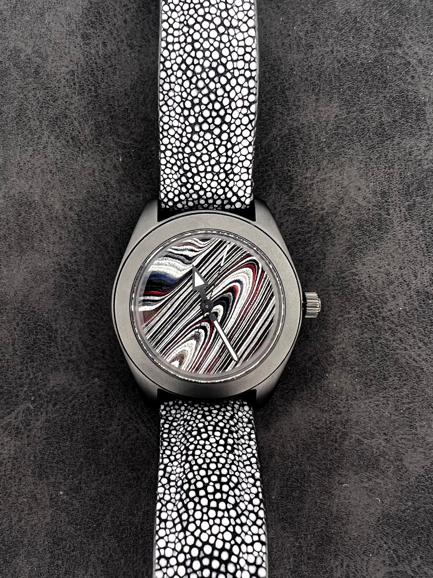 Fordite watch with ray strap (NH38 powered)