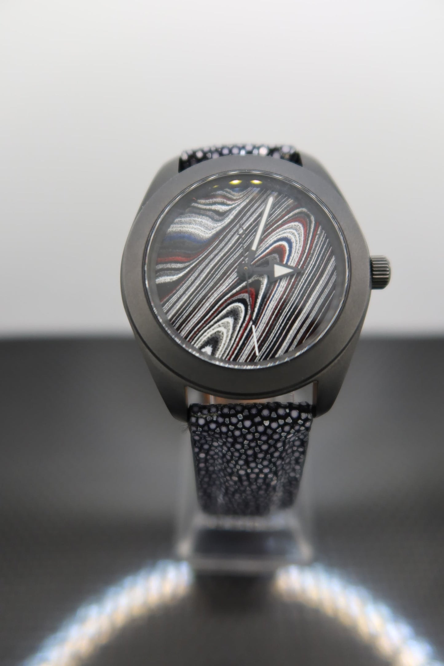 Fordite watch with ray strap (NH38 powered)
