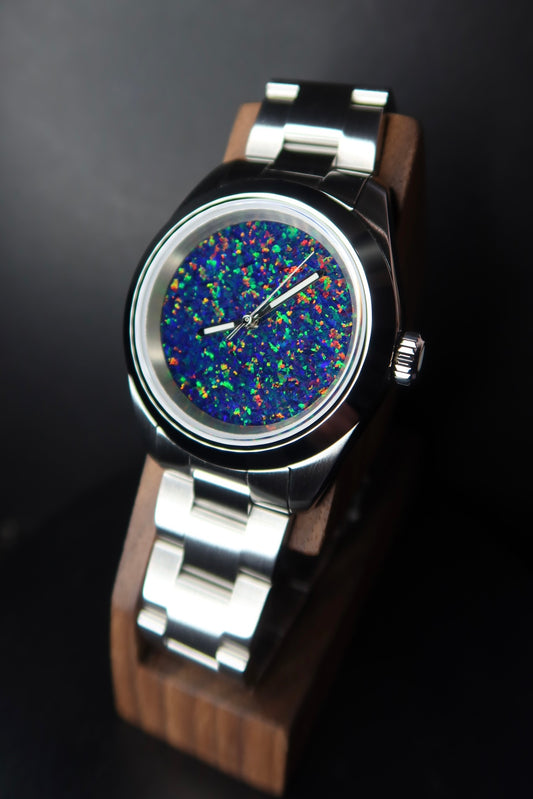 “Fire Lapis” limited edition automatic watch